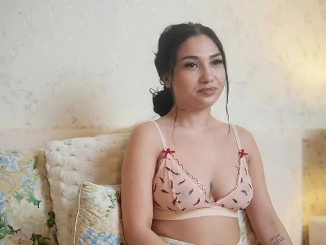 Live sex webcam photo for AmyKaiya #293389938
