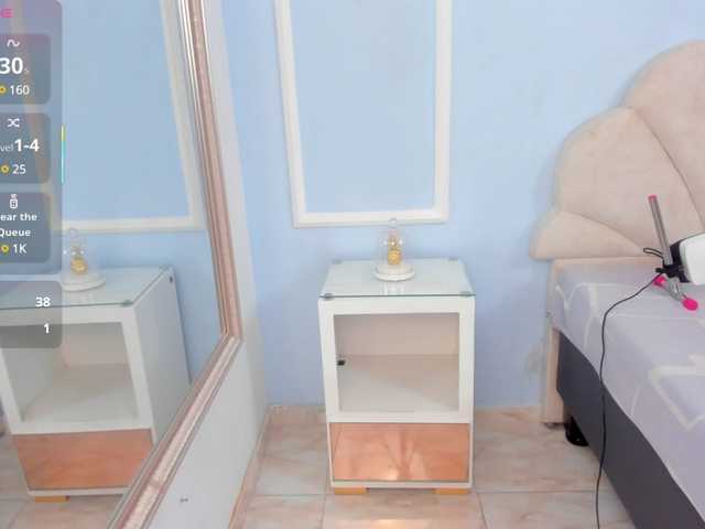 Live sex webcam photo for AmyKord #290943518