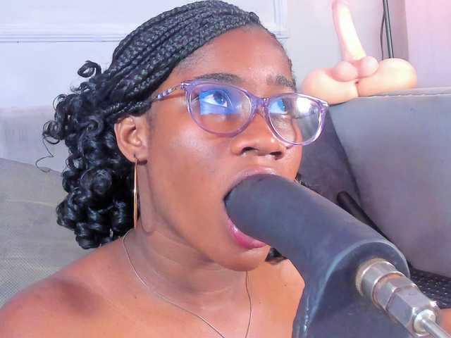 Live sex webcam photo for AmyKord #291037938