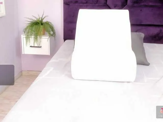 Live sex webcam photo for AmyKord #291345951