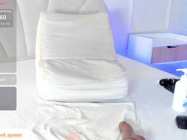 Live sex webcam photo for AmyKord #292236933