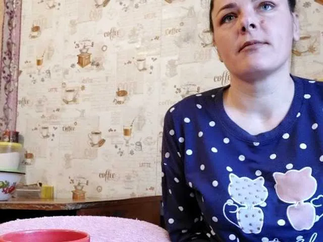 Live sex webcam photo for AmyNeonX #277749921