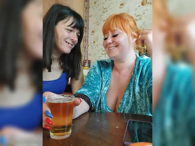 Live sex webcam photo for AmyNeonX #278032255