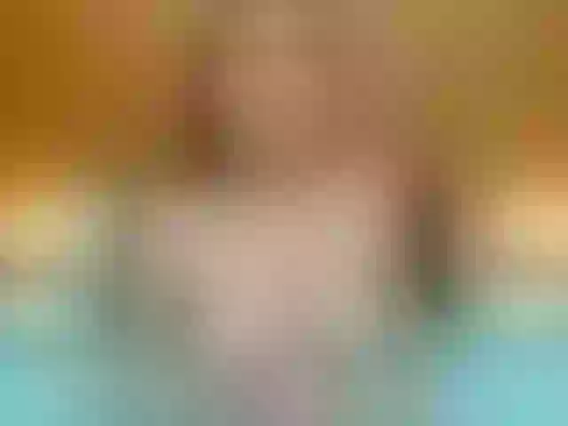 Live sex webcam photo for AmyPeach #273129719