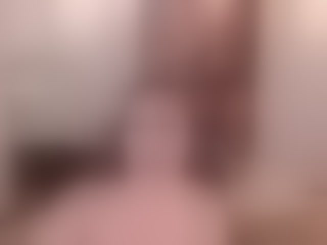 Live sex webcam photo for AmyRosse1 #294099360