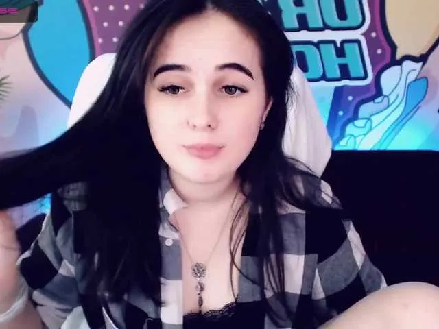 Live sex webcam photo for AmyShyy #271917501