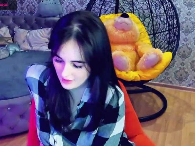 Live sex webcam photo for AmyShyy #272119698