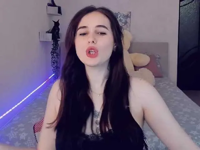 Live sex webcam photo for AmyShyy #272866944