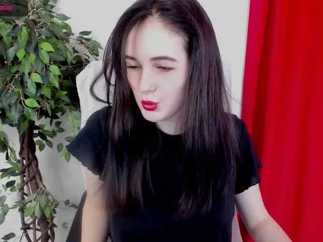 Live sex webcam photo for AmyShyy #273349245