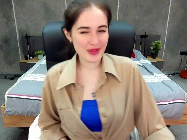 Live sex webcam photo for AmyShyy #273711088