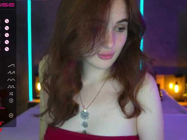 Live sex webcam photo for AmyShyy #275627257