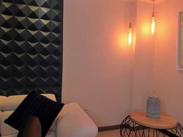 Live sex webcam photo for AmyWalker #276058029