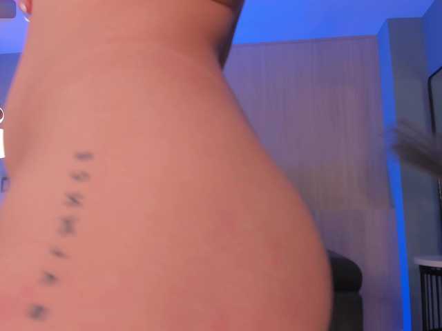 Live sex webcam photo for AmyWalker #278062796