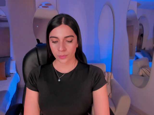 Live sex webcam photo for AmyWalker #284153443