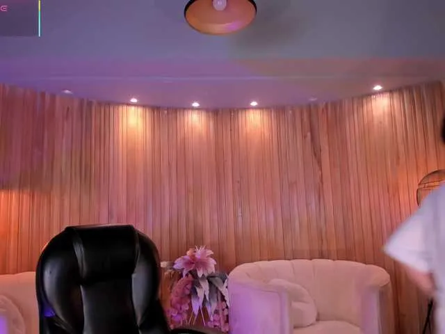 Live sex webcam photo for AmyWalker #290958719