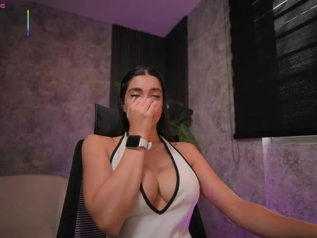 Live sex webcam photo for AmyWalker #293078798
