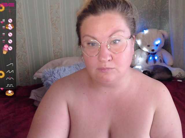 Live sex webcam photo for AmylleStar #274247404