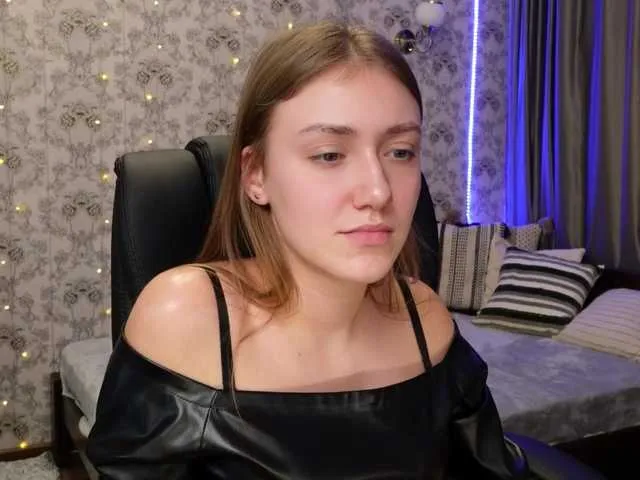 Live sex webcam photo for AmysVixen #277303797