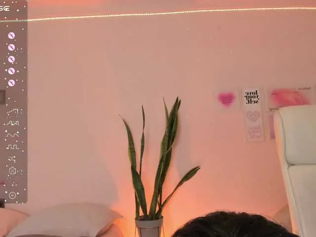 Live sex webcam photo for AnaDuran #277685381