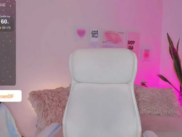 Live sex webcam photo for AnaDuran #278057585