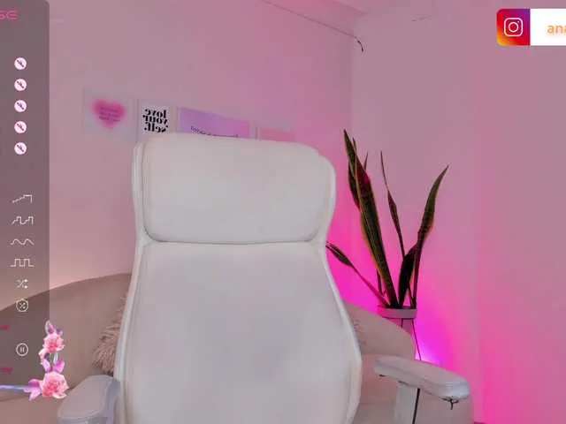 Live sex webcam photo for AnaDuran #278273974
