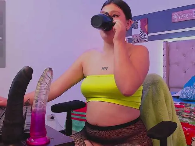 Live sex webcam photo for AnahiRose #290587904
