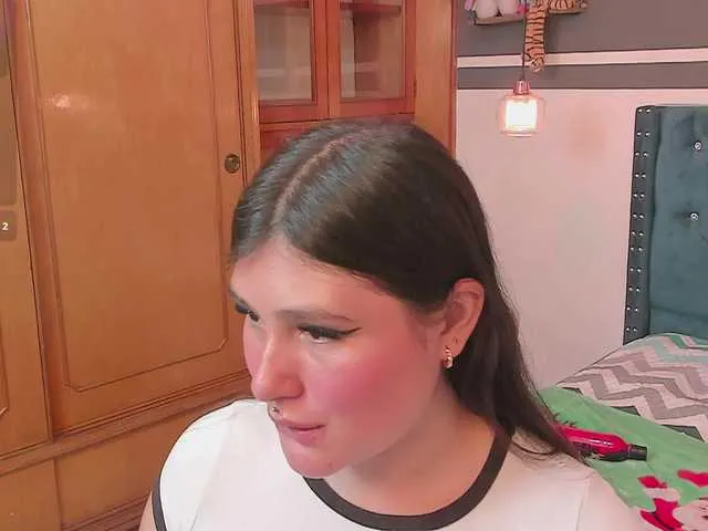 Live sex webcam photo for AnahiRose #291574752
