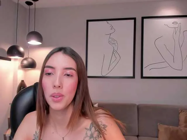 Live sex webcam photo for AnaisNin1 #277483268