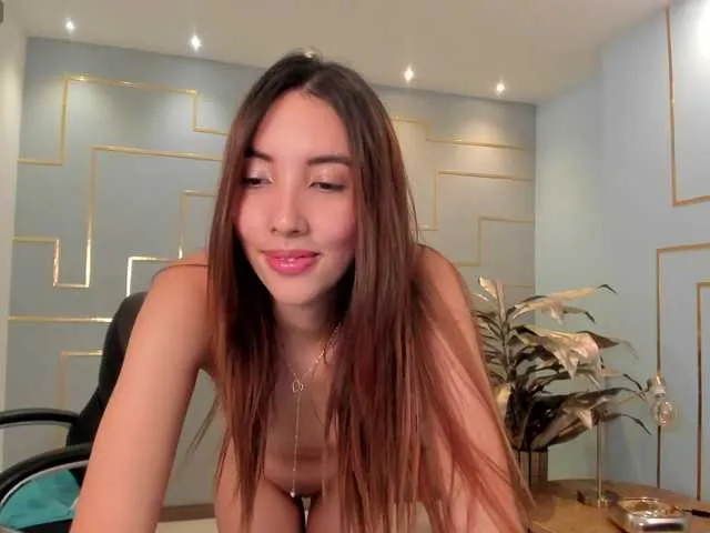 Live sex webcam photo for AnaisNin1 #277671068