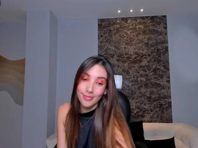 Live sex webcam photo for AnaisNin1 #277703792