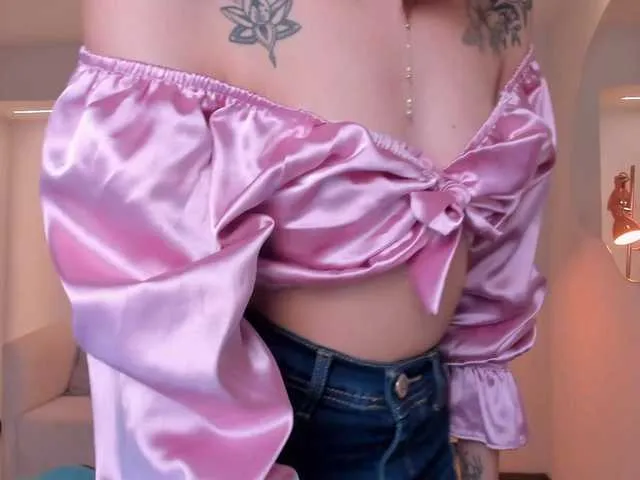 Live sex webcam photo for AnaisNin1 #278204485