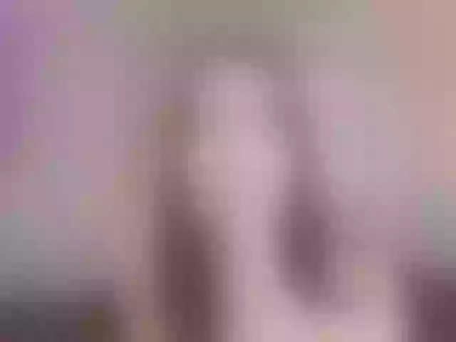 Live sex webcam photo for AnaisNin1 #278277680