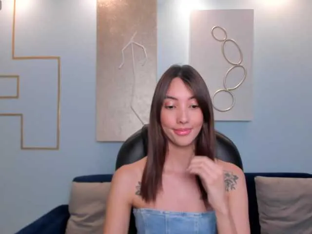Live sex webcam photo for AnaisNin1 #290161870