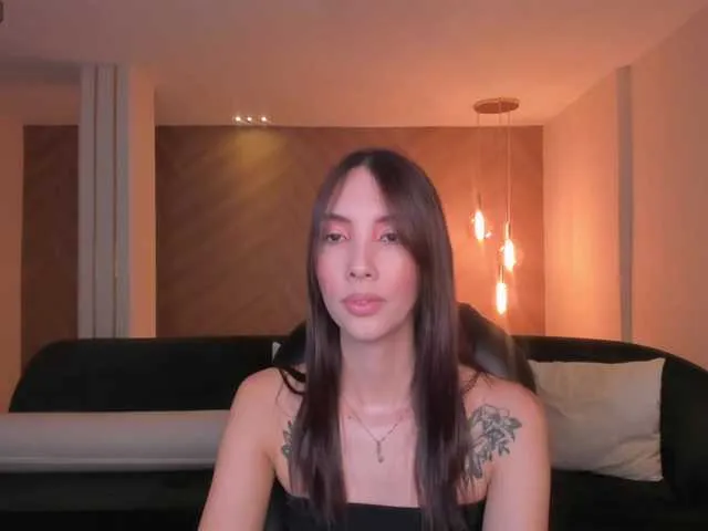 Live sex webcam photo for AnaisNin1 #290393549