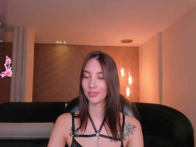 Live sex webcam photo for AnaisNin1 #290395500