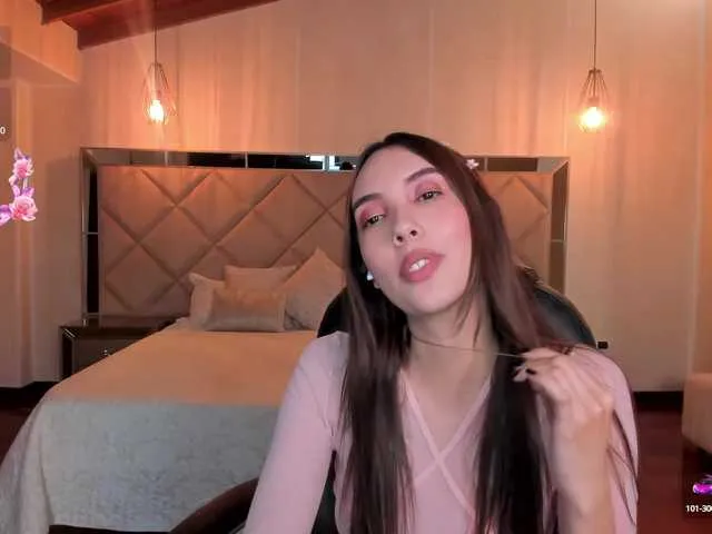 Live sex webcam photo for AnaisNin1 #291738471