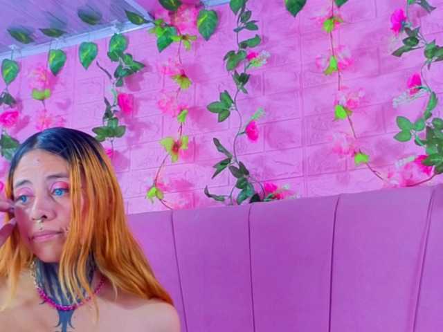 Live sex webcam photo for AnalHade #292046524