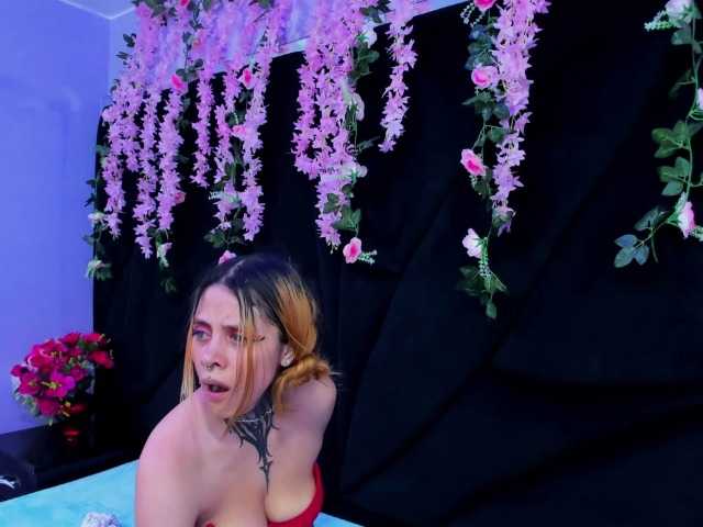 Live sex webcam photo for AnalHade #292184683