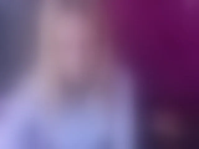 Live sex webcam photo for AnalHade #293368917