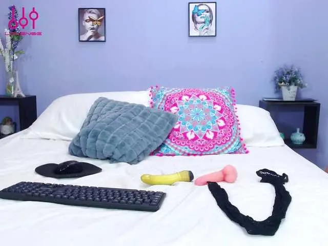 Live sex webcam photo for Analia-Baker #272646637