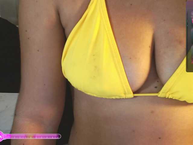 Live sex webcam photo for Analia-Baker #277862757