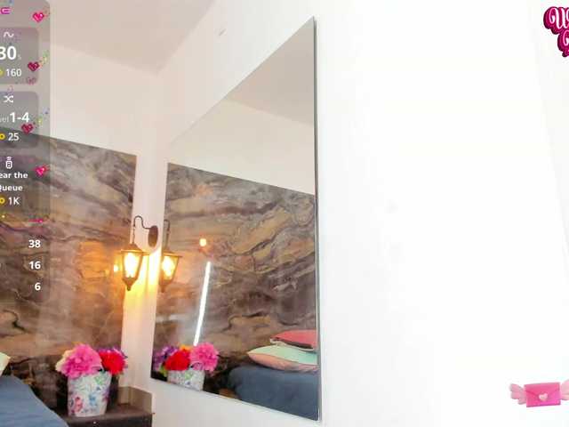 Live sex webcam photo for Analiasmith89 #290412802