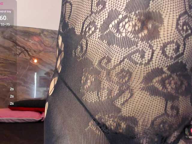 Live sex webcam photo for Analiasmith89 #290633815