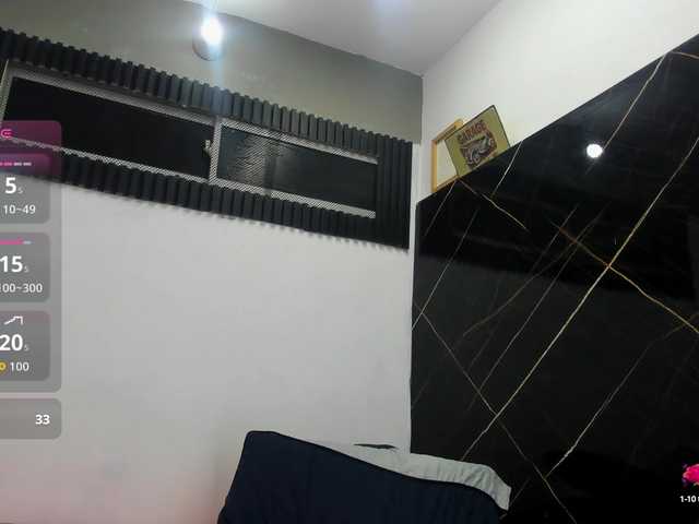 Live sex webcam photo for Analiasmith89 #291945491