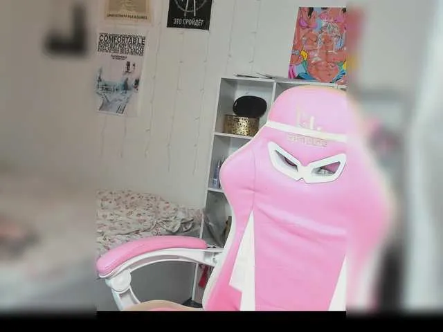 Live sex webcam photo for Analize2515 #288749239