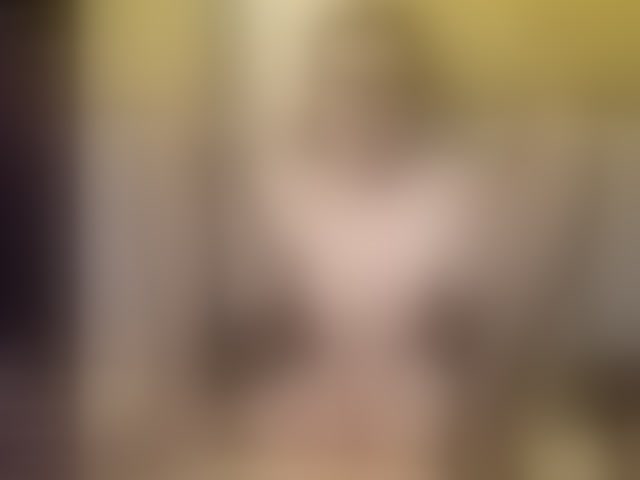 Live sex webcam photo for Anasquirt69 #293599036