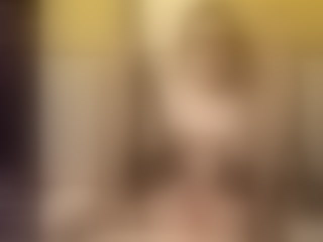Live sex webcam photo for Anasquirt69 #293622576
