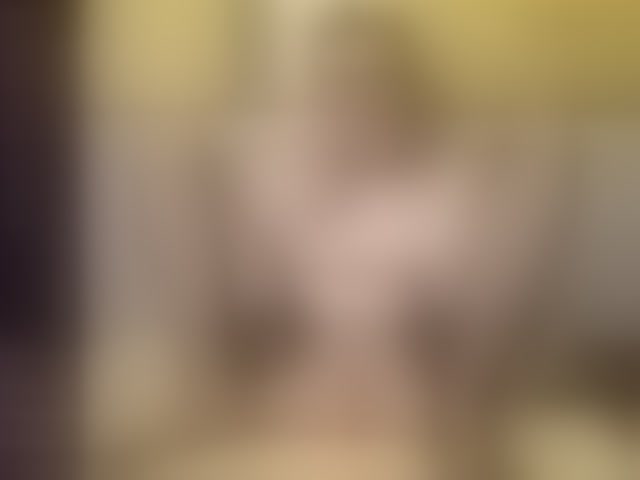 Live sex webcam photo for Anasquirt69 #293694660