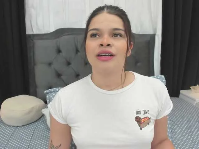 Live sex webcam photo for Anastasiavok #271986157