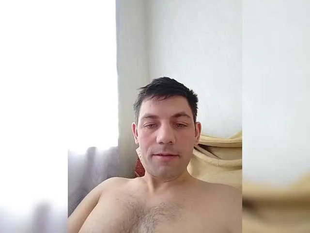 Live sex webcam photo for Anatolii999 #290575078